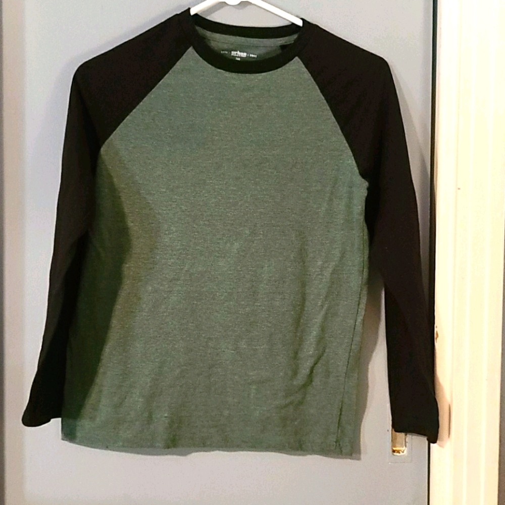 Boys long sleeve tee